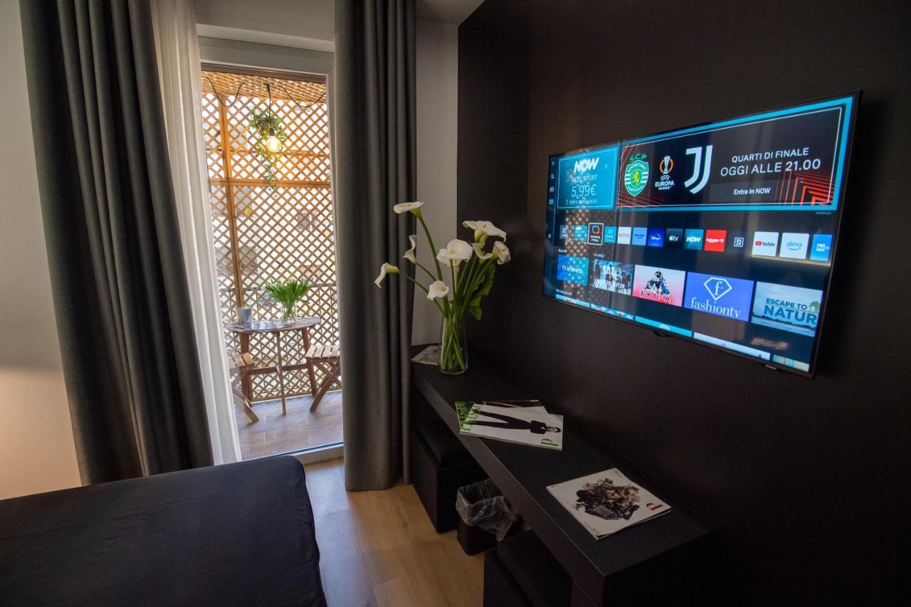 Contemporaneamente 147 - Modern & Comfort Rooms Bari Kültér fotó