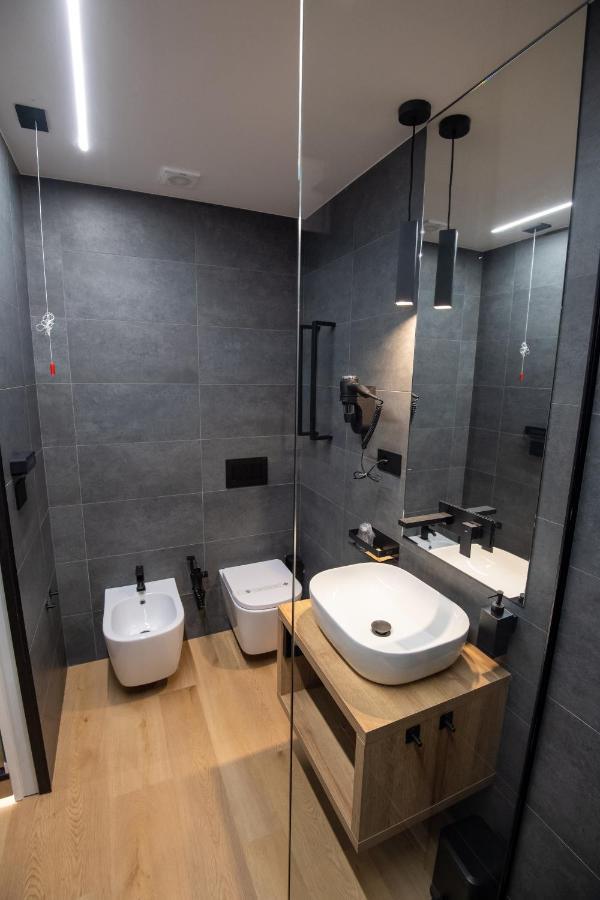 Contemporaneamente 147 - Modern & Comfort Rooms Bari Kültér fotó